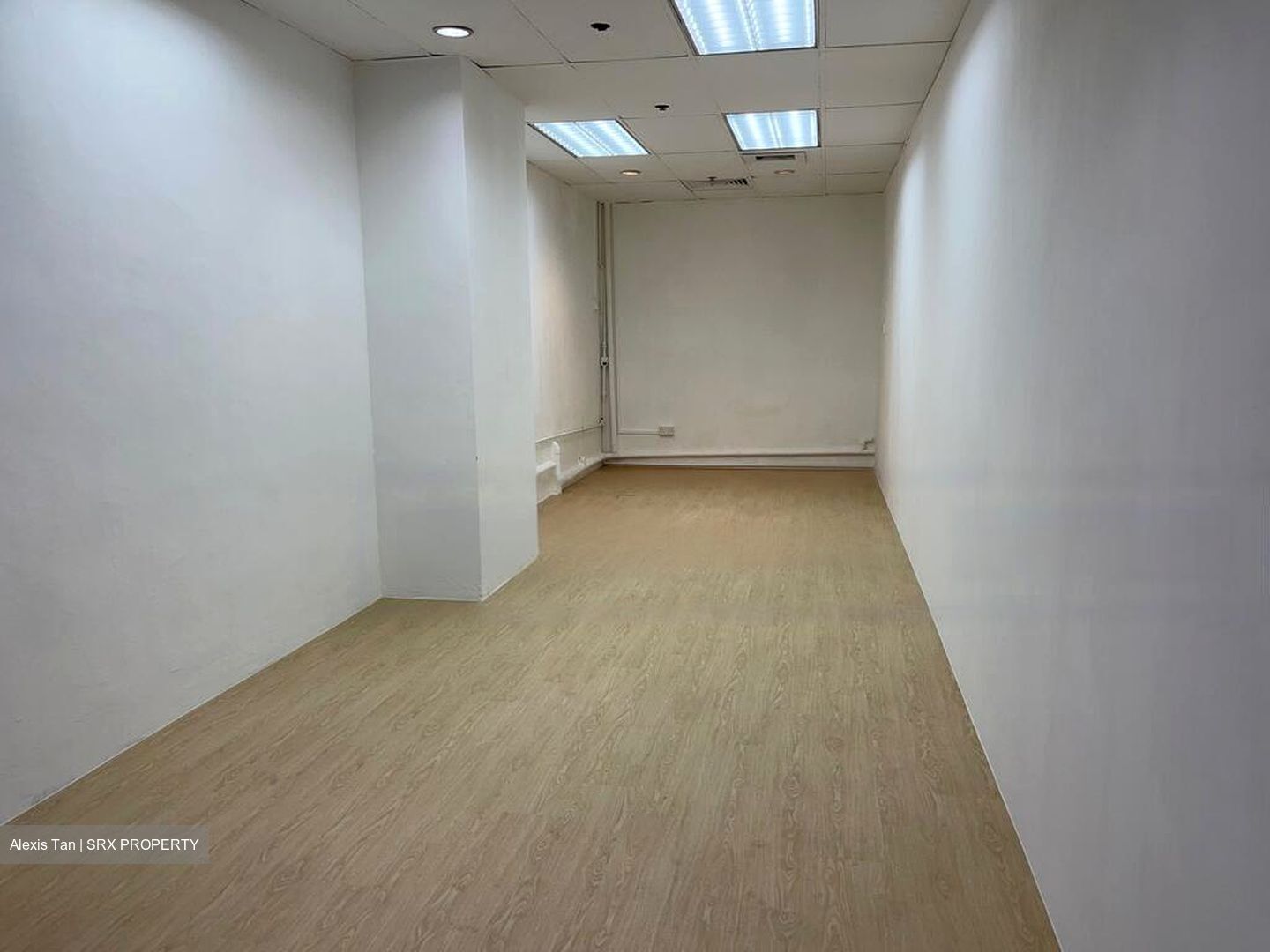 Rochore Opd (D7), Retail #468722771